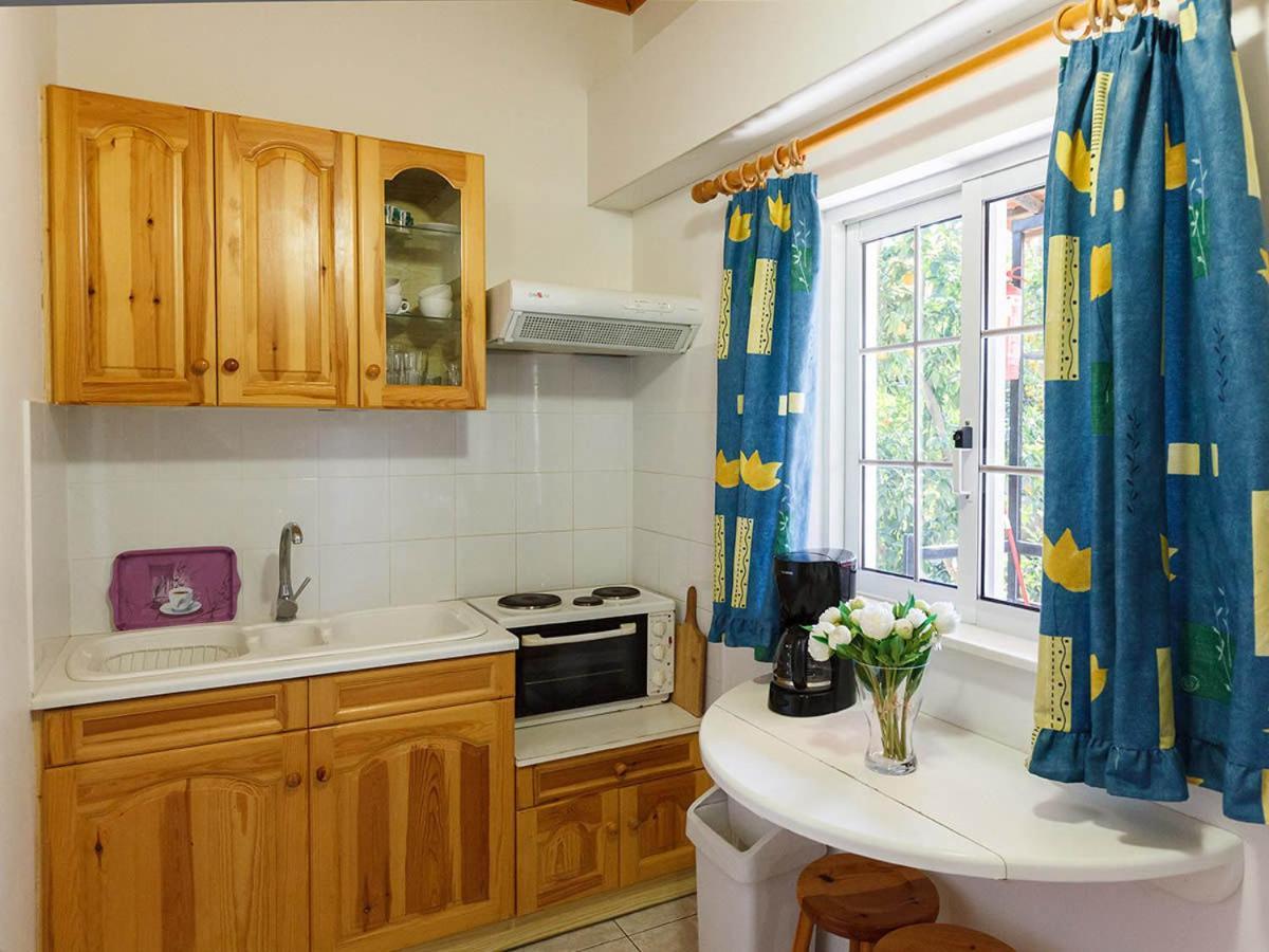 Cottonclub Villas Tolo Bagian luar foto